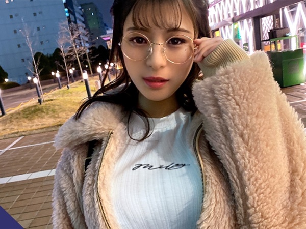 【メガネ巨乳JKの変身】『真面目なフリして…』体操服の巨乳娘がセックスモンスターに！メガネの奥の淫乱な瞳で誘惑、おっぱい揺らして乱れまくり！勉強よりエッチが好きなんでしょ？♡