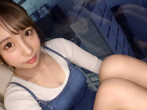 【美脚スレンダー美女の淫乱プレイ】『もっと奥まで…』スラリと伸びた美脚が印象的な美女が、パイパンマンコを激しく突かれて悶絶！肉棒で拡げられた秘部がエロすぎる♡