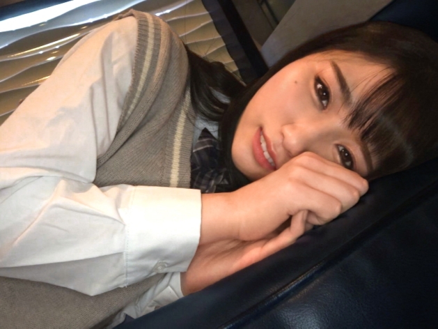 【顔射大好き美少女の淫乱テク】『もっとかけて…』エロテク満載の美少女が、ガチ勃起チンコを激ピストンで迎え撃ち！キュートな顔にザーメンぶっかけられ、大興奮の淫乱プレイ！！♡