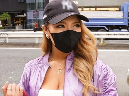 【ギャルJDの淫乱覚醒】デカチンに翻弄され潮吹き大洪水！マングリ返しで激ピストンされ、痙攣しながらイキまくるビショ濡れセックス♡