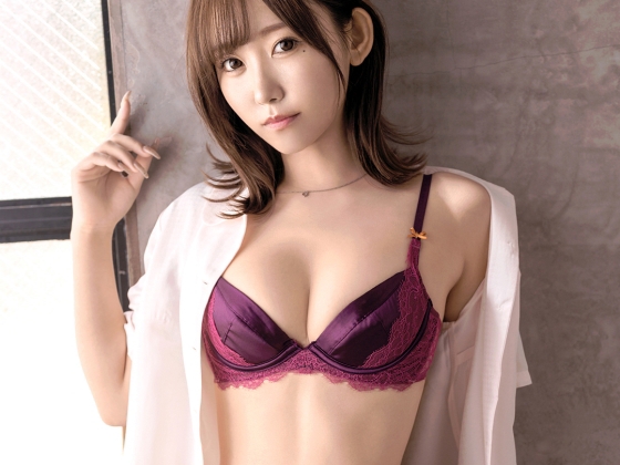 【美尻クイーン降臨】『お尻で感じるの…♡』プリッと上向きの神尻美女が密着セックスで悶絶！硬直したチ●ポで奥まで突かれ、エロ尻を震わせながらイキ乱れる姿が激アツ！！