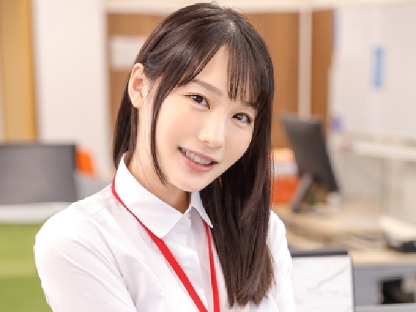 【オフィス不倫の禁断プレイ】『旦那じゃ満足できないの…』欲求不満な人妻社員が上司と社内で過激セックス！仕事中の緊張感と快感が混ざり合い、ドスケベな本性をさらけ出す♡