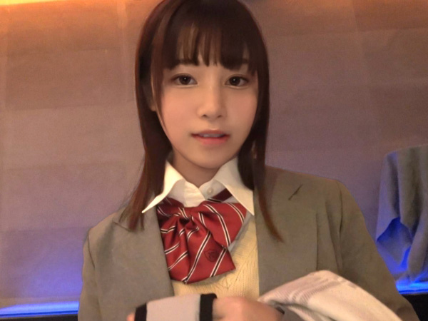 【ロリっ娘の甘い誘惑】『もっと気持ちよくして…』無垢な少女がおじさんチンポに夢中！従順な美少女がご褒美の激ピストンでトロける表情がヤバい！幼気なカラダを激しく責められ、快感に溺れる！