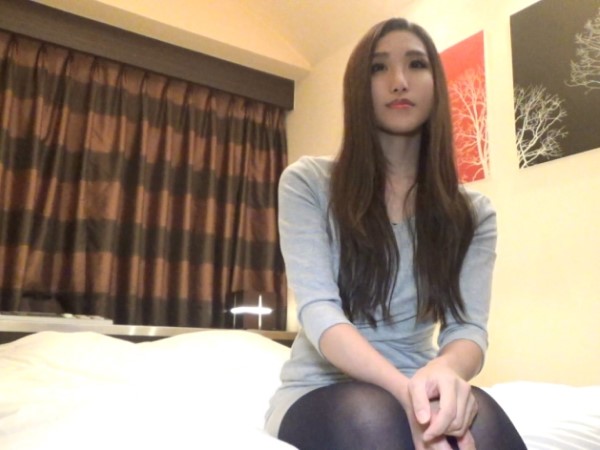 【エステティシャンの本気セックス】大人の色気ムンムンなお姉さんが、手マンで感じまくり！潮吹きアクメ連発で、ハメ撮りセックスに溺れる…♡