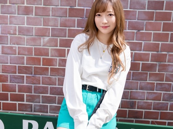 【ミニマムギャルの肉感尻】小動物系ギャルがキツキツマ○コでち○ぽを激しく迎え入れ！肉付き抜群のプリ尻を揺らしながら、恍惚の表情でイキまくるエロ可愛い姿に興奮必至♥