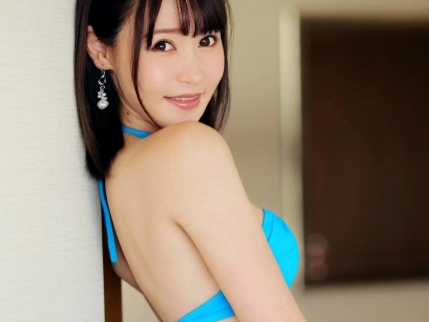 【色白美ボディお姉さんの淫乱騎乗位】『もっと奥まで…』ねっとり濃厚セックスで乱れまくる！騎乗位で激しく腰を振り、おマンコを刺激しまくるお姉さんのエロさに悶絶必至！！♡